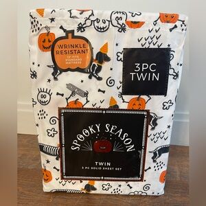 NWT Spooky Dachshund Twin Sheet Set